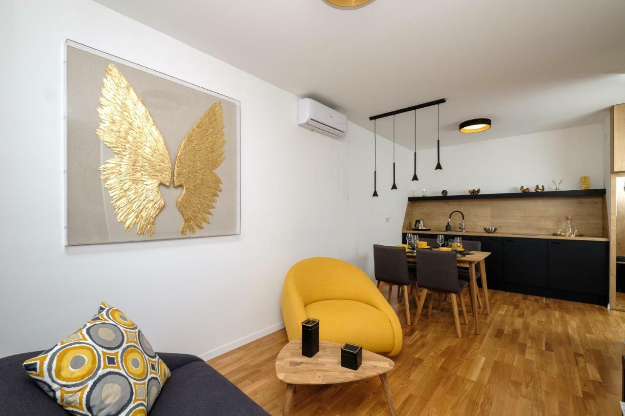 Studio Apartman Krila Wings- Parking In Garage Zagreb Exterior foto