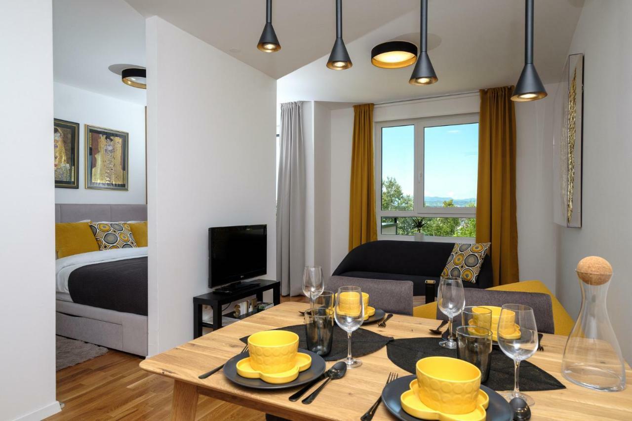 Studio Apartman Krila Wings- Parking In Garage Zagreb Exterior foto